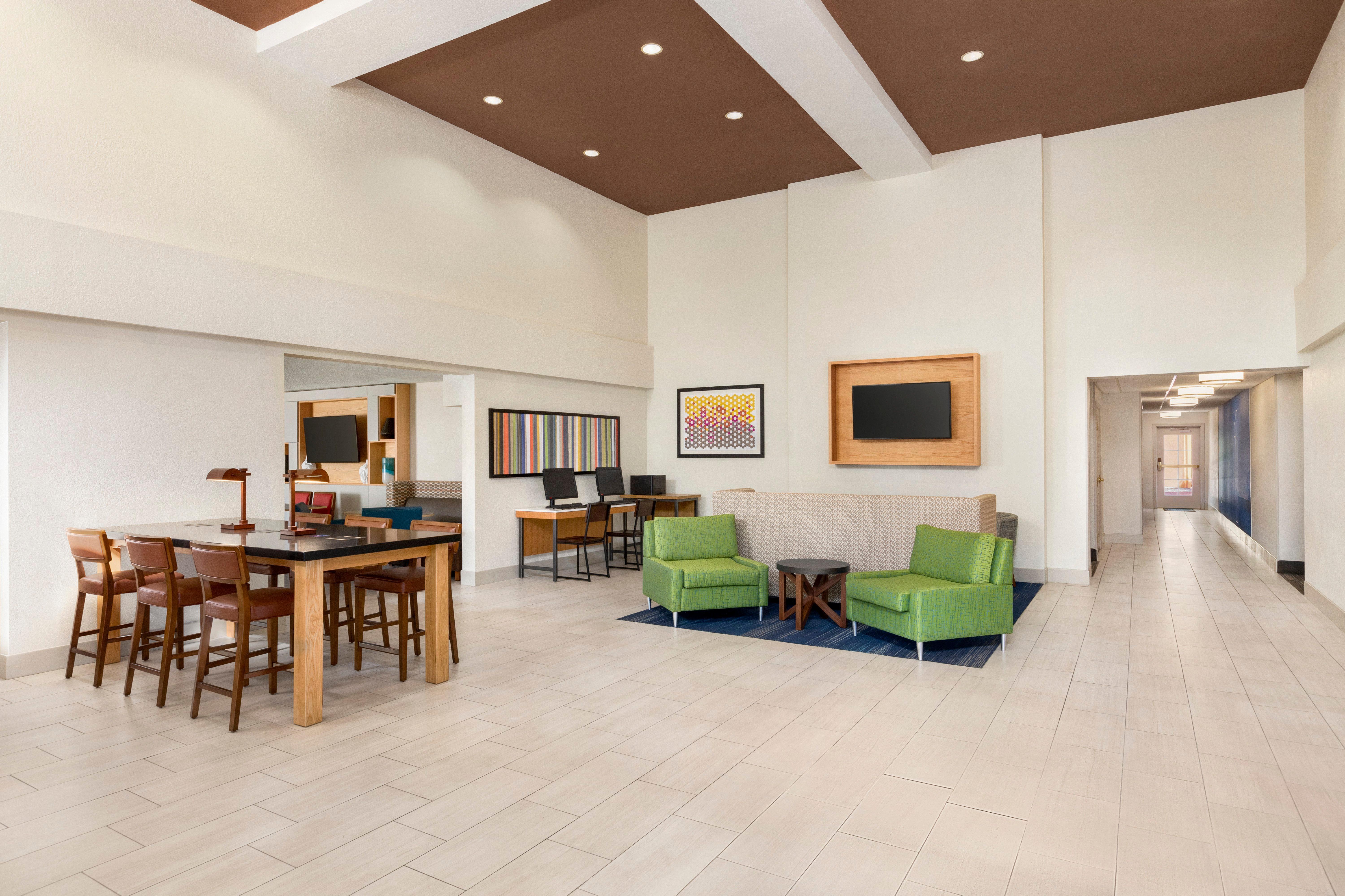 Holiday Inn Express & Suites Sarasota East By Ihg Vamo Exterior foto